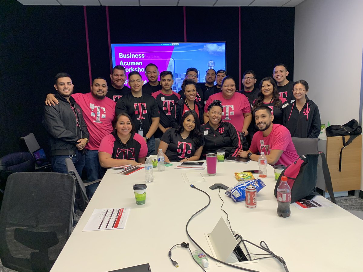 veed1305's tweet photo. So proud of this group! We took a deep dive into business acumen &amp; how to plan our quarter/month to be successful. They’re engagement was incredible. The #Barbarian RAMs know how to show their #TexasDNA 🧬 @ChrisShepard001 @jstn692 @cjgreentx @DannyFutbol0512 https://t.co/jZYEJ7SSwo