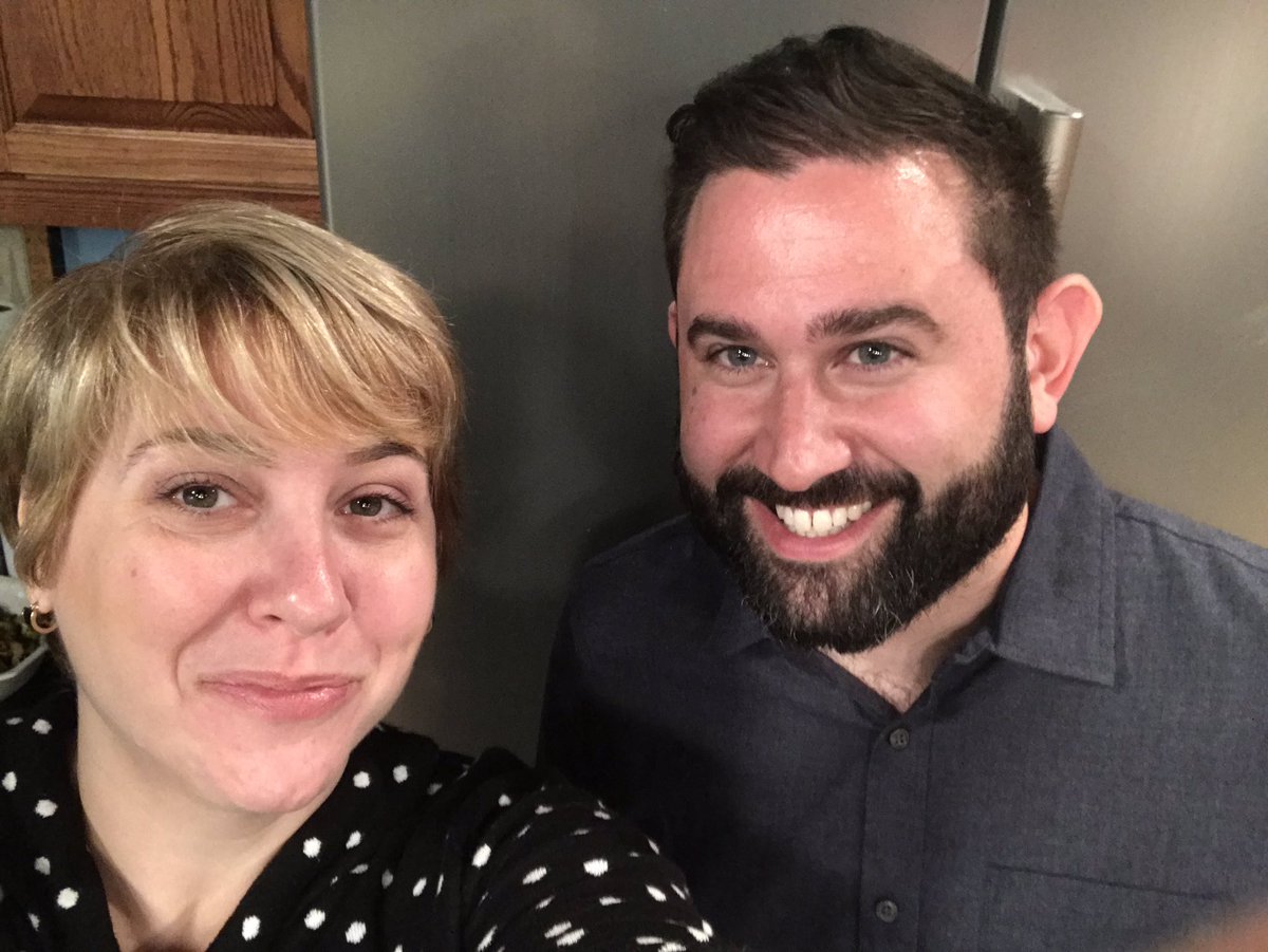 SassyMamasDelec's tweet photo. While on set @massappealwwlp yesterday I met food blogger Dan Whalen @dan-thefoodin. He created scrumptious homemade pumpkin ravioli! He graciously obliged when I asked for a selfie. Thanks, Dan! #baked #pumpkin #sassycupcakes #local #massappeal #cupcakes #ravioli https://t.co/6ObDHxV0AM