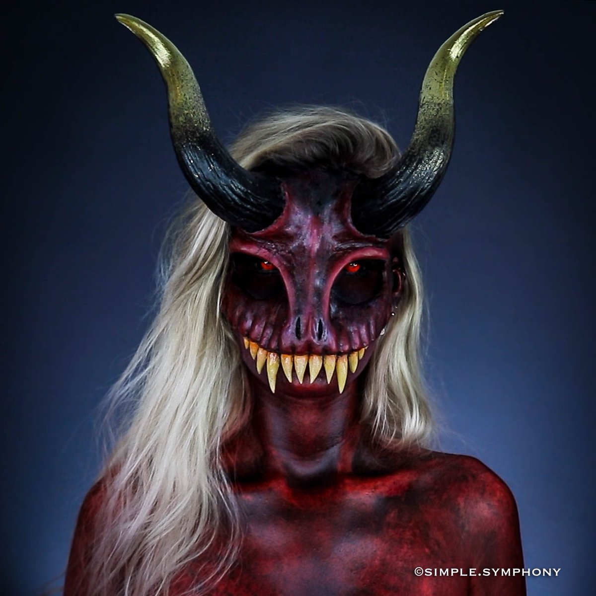 simplesymphony_'s tweet image. Well, you knocked on the right door, hiiii 👹