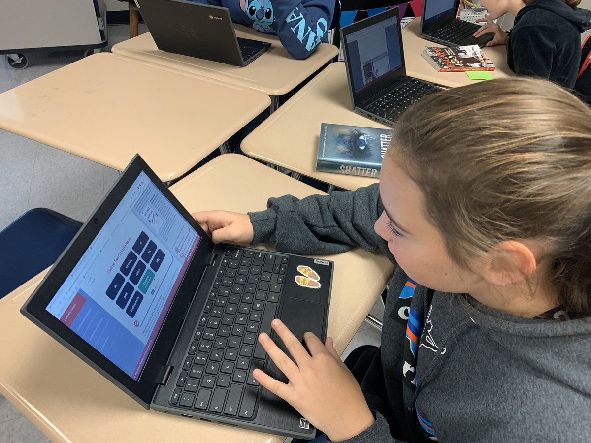 PreisigJessica's tweet photo. Mrs. Clark’s students are learning about concrete and abstract nouns #teamRCE🐾 #RCEreads📚 #RCEwrites📝 https://t.co/7URW3PPGhn