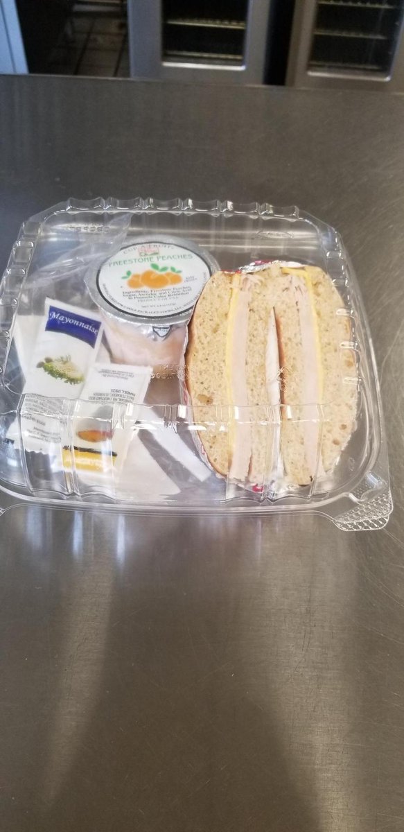 FCSNMeals's tweet photo. Serving up Fresh and Fast with these Grab N Go Meals @FranklintonMS, @BulldogsBMS, & @CCMSJags Middle Schools!
@FCSchoolsNC @DrWebb2016
@NCAgriculture #GeneralMillsCF https://t.co/SiboskcVpW