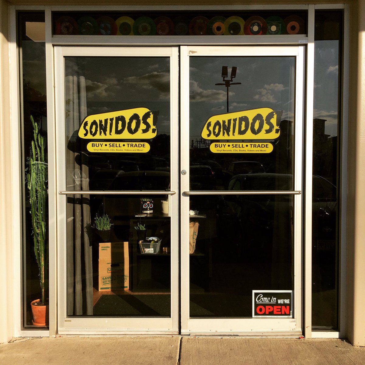 sonidos_music's tweet photo. Door graphics are on!!!
We official! 😎
Get ready for the Grand Opening this Saturday, Oct 12th.
Live DJ sets by #DamuTheFudgemunk and #BlackAction, and live painting by @Wiz_Khali!
Come by (buy?) and say hi!
Can’t wait for y’all to see it!✨ https://t.co/maog2dPTty