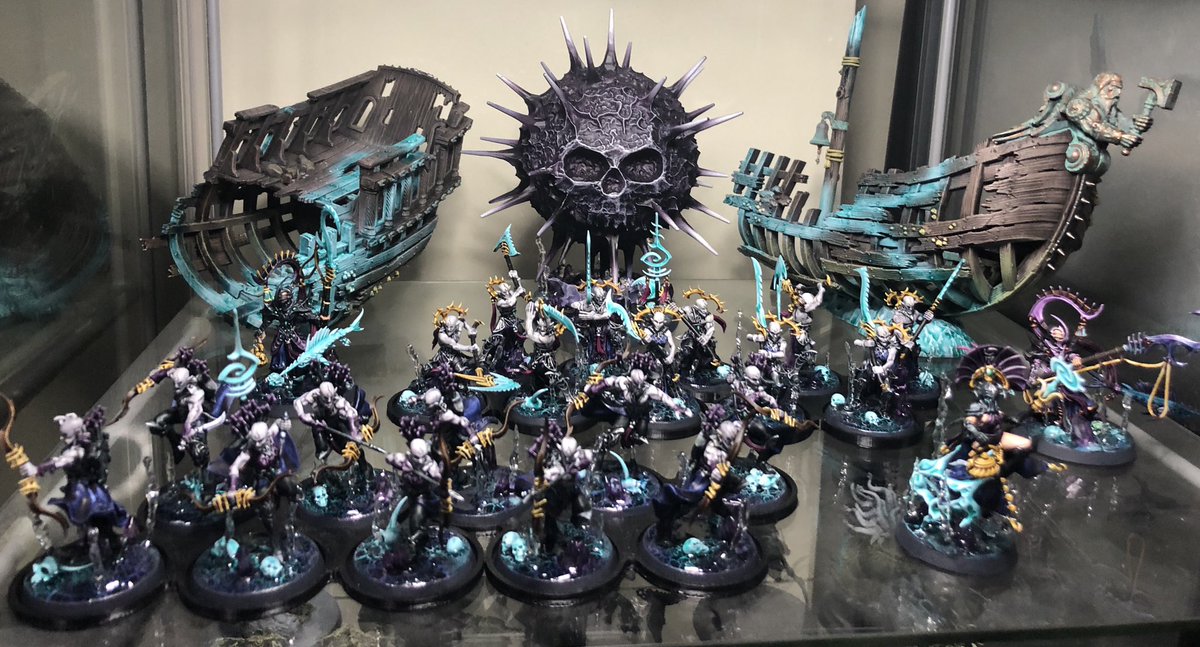Asmodire's tweet photo. The Army is ready for the weekend at Warhammer world! :) It has been a lot of fun choosing a theme and running with it for this one! #morphann #shyish #idonethdeepkin #paintingwarhammer #Ageofsigmar #gamesworkshop #realmofdeath #order https://t.co/DpAmheOyJC