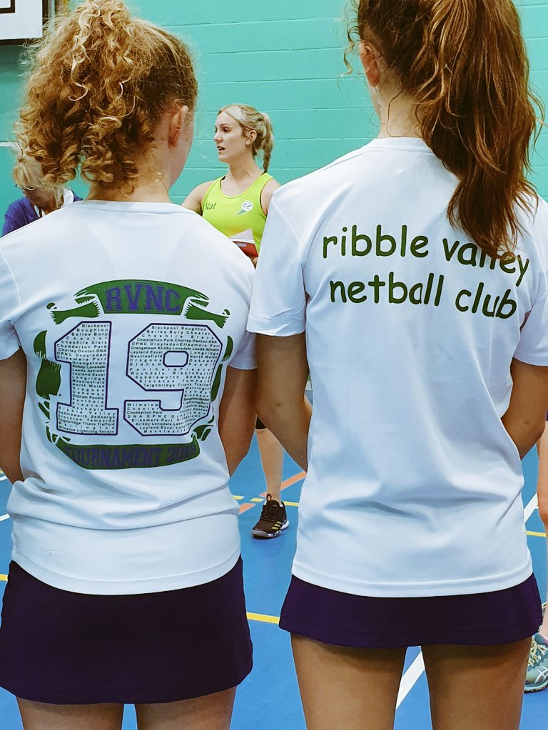 RVNC_'s tweet photo. Another fab night #NatsBack @nataliesymone with our u15 & u14 players. Nat put the girls through their paces & had a Q&A session to end what had been a fantastic night of training #netballfamily #thesegirlscan @motorpoint @Lancs_Netball @NW_Netball @LoomLoft @TheNetballShow https://t.co/Vet4JHtrki
