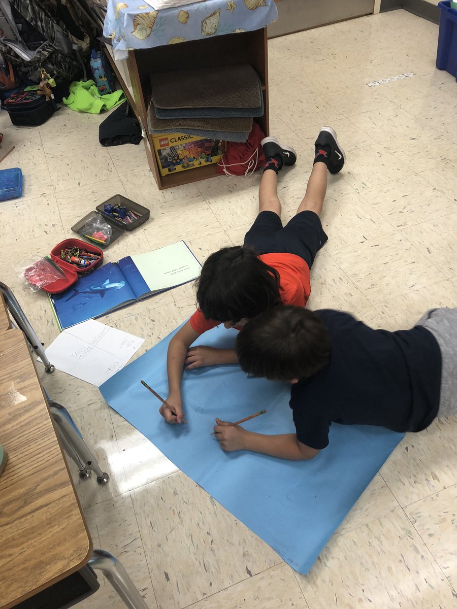Miss_Hotz's tweet photo. Students have been doing such a great job with collaboration during our animal habitat project! Students researched animals and now have begun to create their habitat! #SpottedAtLOW https://t.co/DBAse33kPh