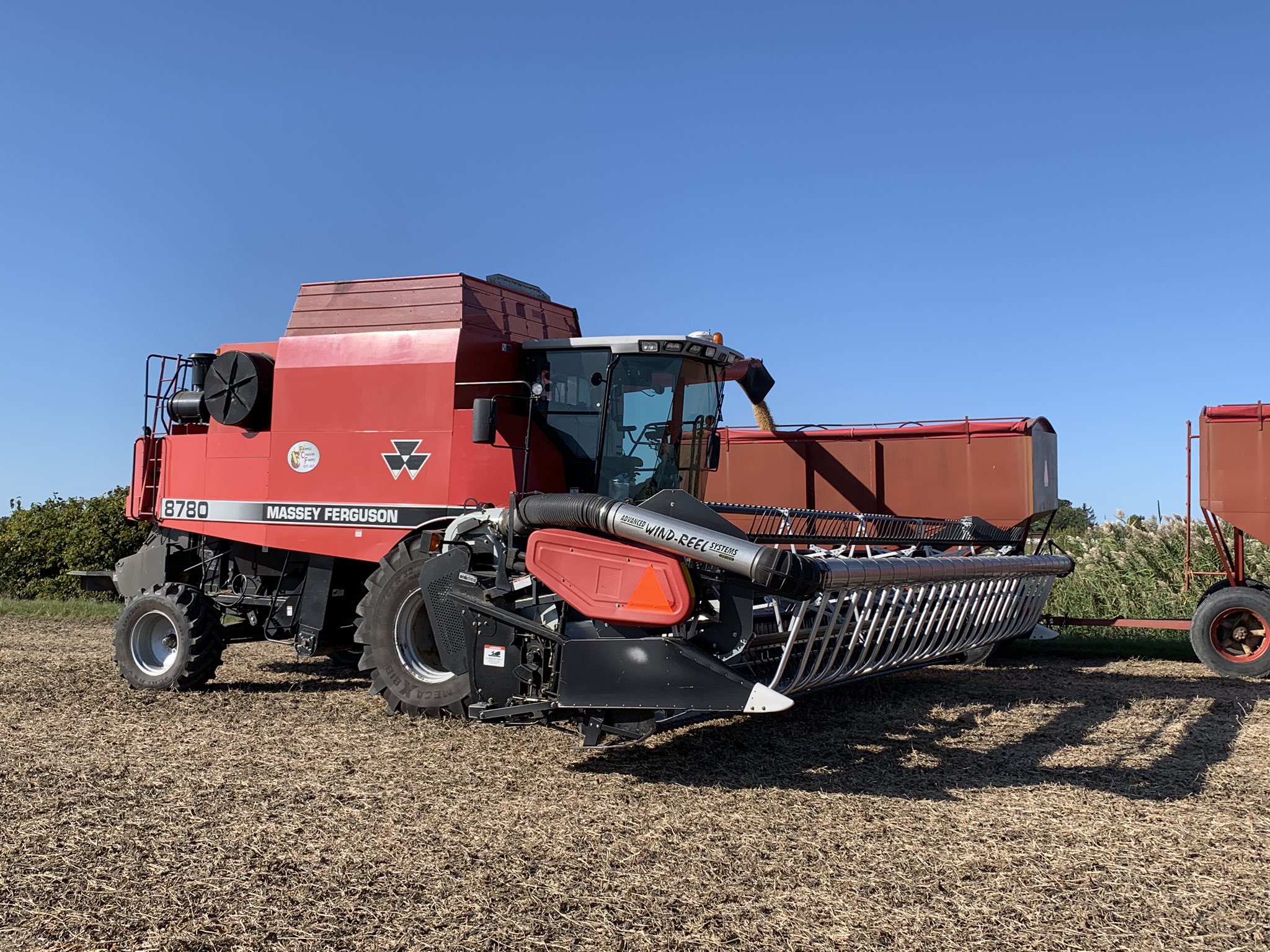 Fermes Chauvin Farms Ltd.🇨🇦 on Twitter "Opened the field & set the