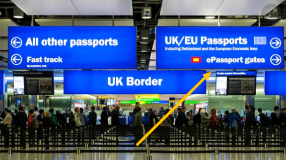 CFCInAmerica's tweet photo. Some late but great news: US citizens can now enter UK via the ePassport scanners.  No more 2 hour lines. And no more paper entry cards either.  🍻

Time to book next trip!

@USAHeartlandCFC @BluesSouthwest @CarefreeCA1905 @MidAtlanticCFC @southeastblues 

https://t.co/A2ee2Xp7cX https://t.co/sevMaHBgvF
