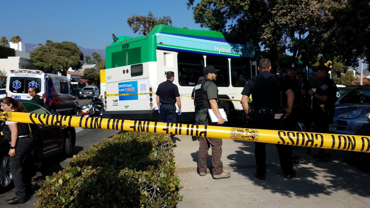 One confirmed dead in person vs. MTD bus incident at corner of Chapala and Figueroa in #SantaBarbara. One other major injury, while passengers being treated for various injuries. #breakingnews (📸: Kenneth Song/SBNP)