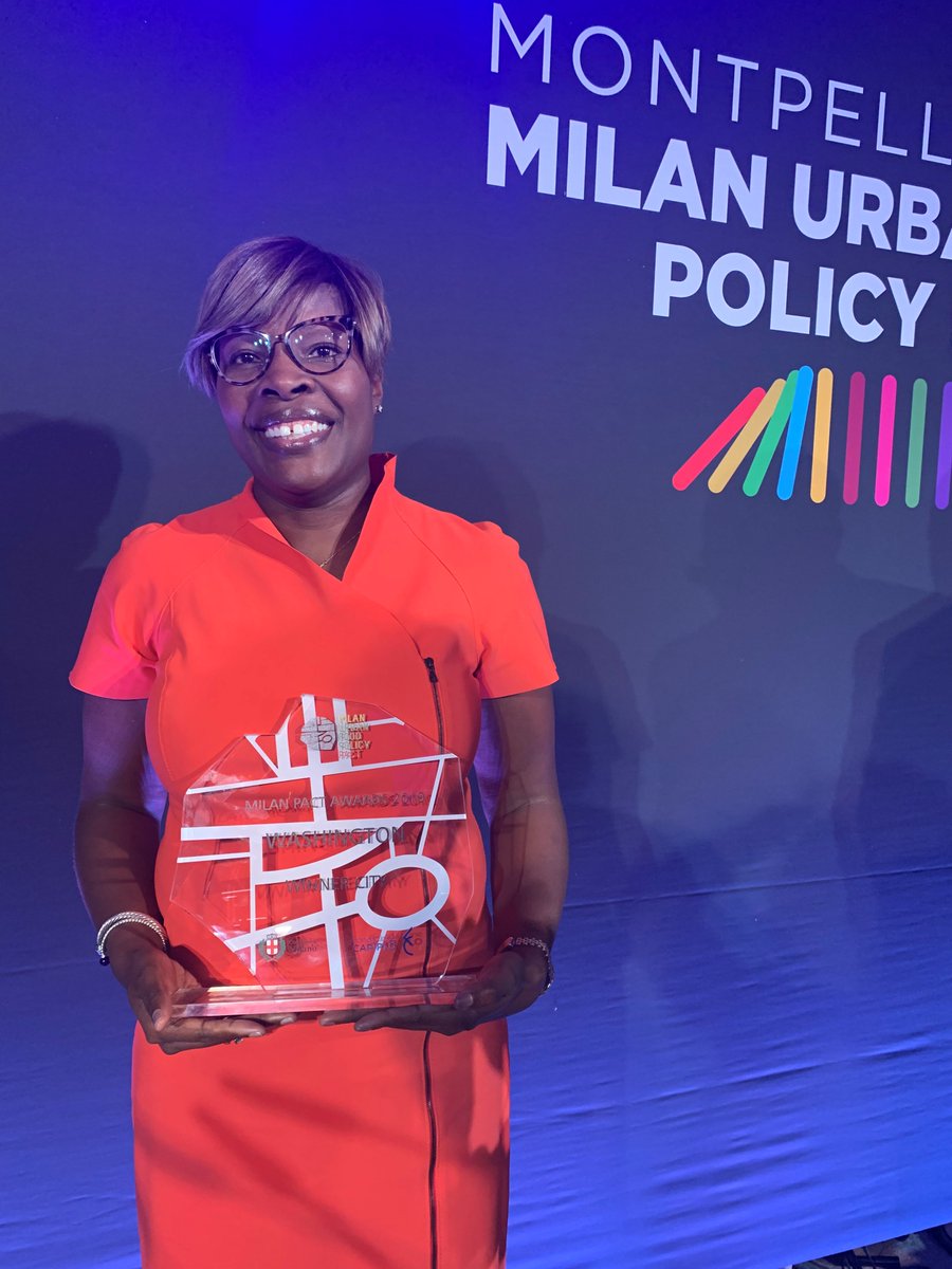 dc_greens's tweet photo. Absolutely thrilled that Washington, DC received the Highest Score Award at this year's Milan Pact Awards ceremony for Produce Plus and Produce Rx. We're so grateful to work with @_DCHealth, @DrLNesbitt, and @MayorBowser, who believe in #foodasmedicine interventions. https://t.co/BKlU1JUD1d