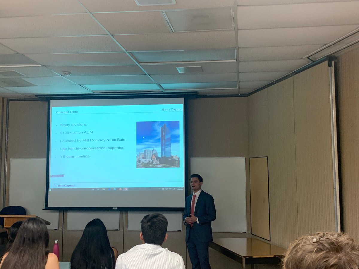 SigEpStMU's tweet photo. Texas Theta would like to give a huge shoutout to one of our alumni, John Diaz (SP ‘17), who gave a workshop today on “Navigating the Finance Industry: Key to Success” for St. Mary’s Business Week. The brothers of SigEp are proud of all you’ve achieved. Keep up the hard work! https://t.co/CEmT65Hb4A