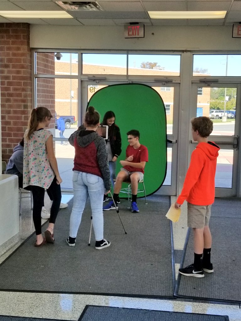 EricHeisey's tweet photo. EAMS students creating movies, skits and virtual tours to teach about the Texas Revolution. @EtownAreaMS  @FixingEducation @etownPAschools https://t.co/t6EmHSJIlM