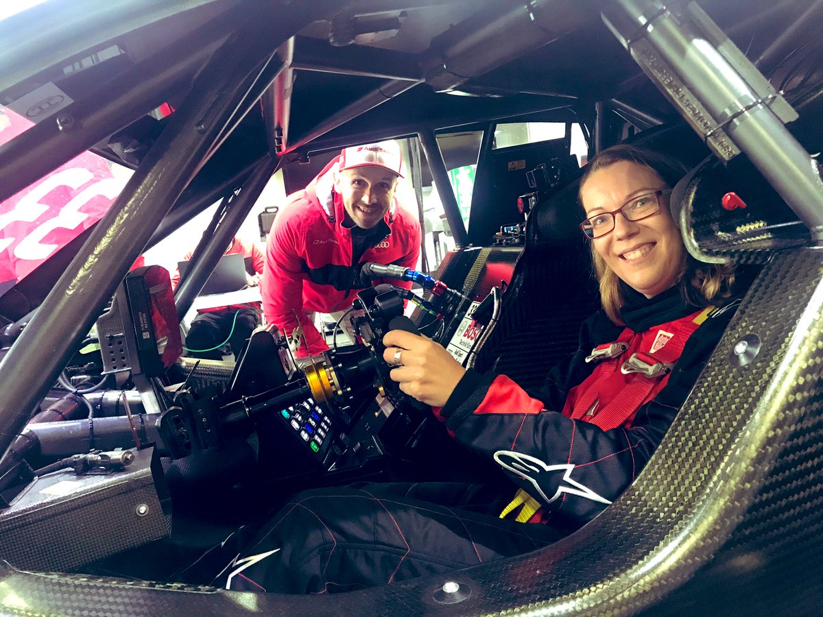 bgarloff's tweet photo. Der @ReneRastRacing hat mir heute mal sein Spielzeug von @audisport geliehen... Hab‘s weitergereicht an #FabianVettel. Mehr bald in @abms_reporter und @BILD_Sport plus @SPORTBILD https://t.co/Bf7XHEN9Oc