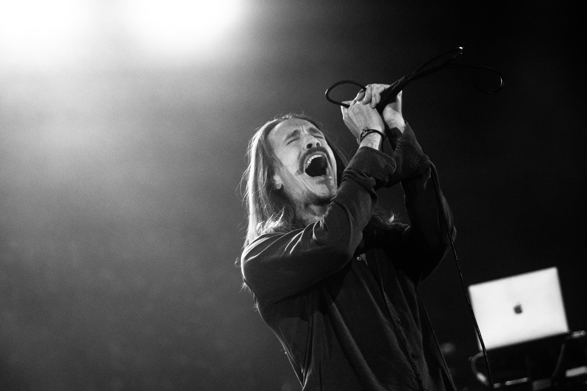 BochCenter's tweet photo. Last night we were back in 1999 jamming to @IncubusBand's Make Yourself album. Here's to 20 years! ๐ธ by @ben_stas #makeyourselftour https://t.co/7eBML910dz
