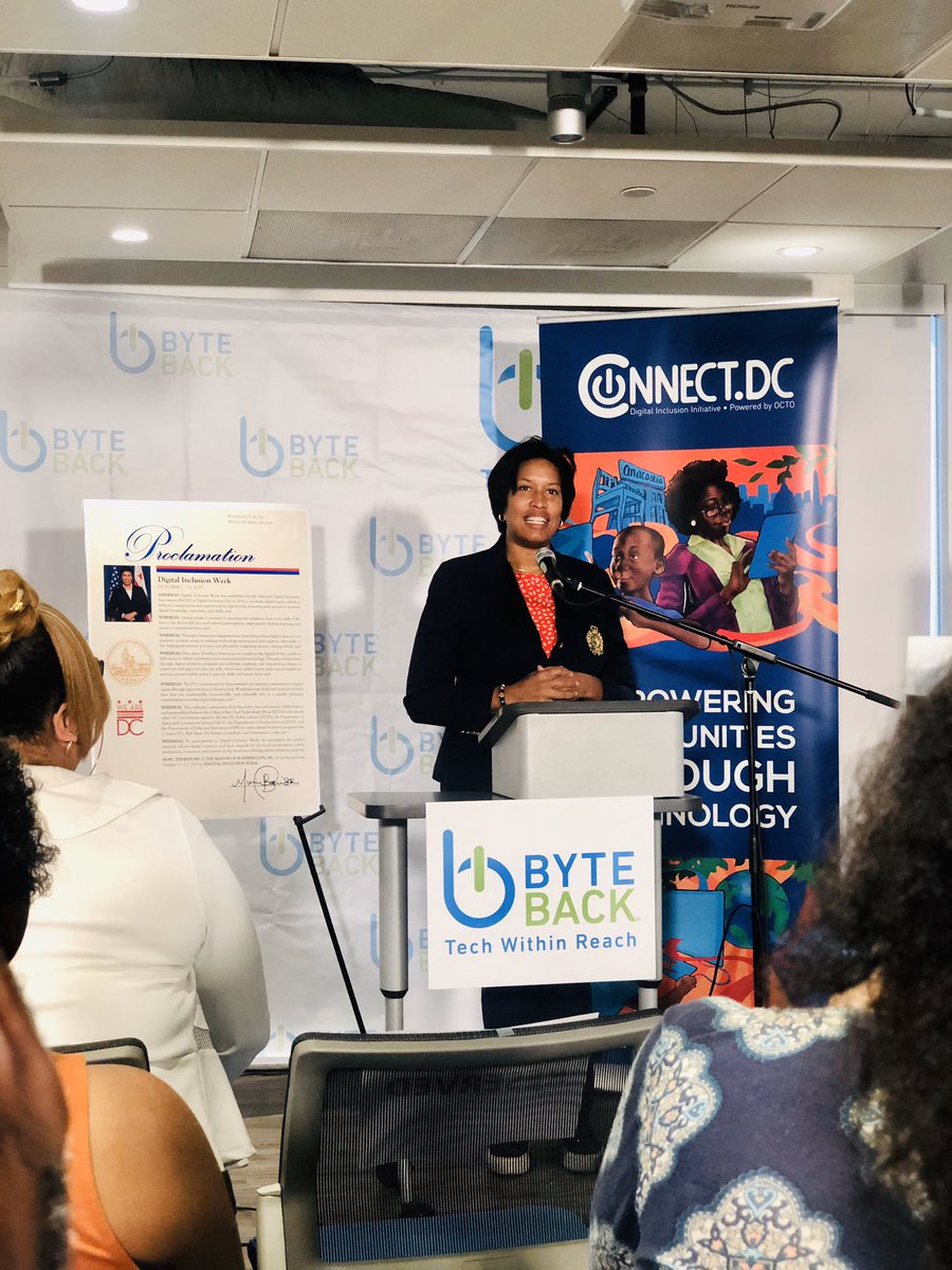 TechTogetherDC's tweet photo. Special thanks to @MayorBowser and our partners @ByteBackDC! We are thrilled to announce the expansion of Internet Essentials, an affordable home internet/wifi program 📶 https://t.co/sugcf9ECCB and proclaim October 7-11 as #digitalinclusionweek! #ConnectDC #fairshot #dctech https://t.co/GDnB5Wb0l4