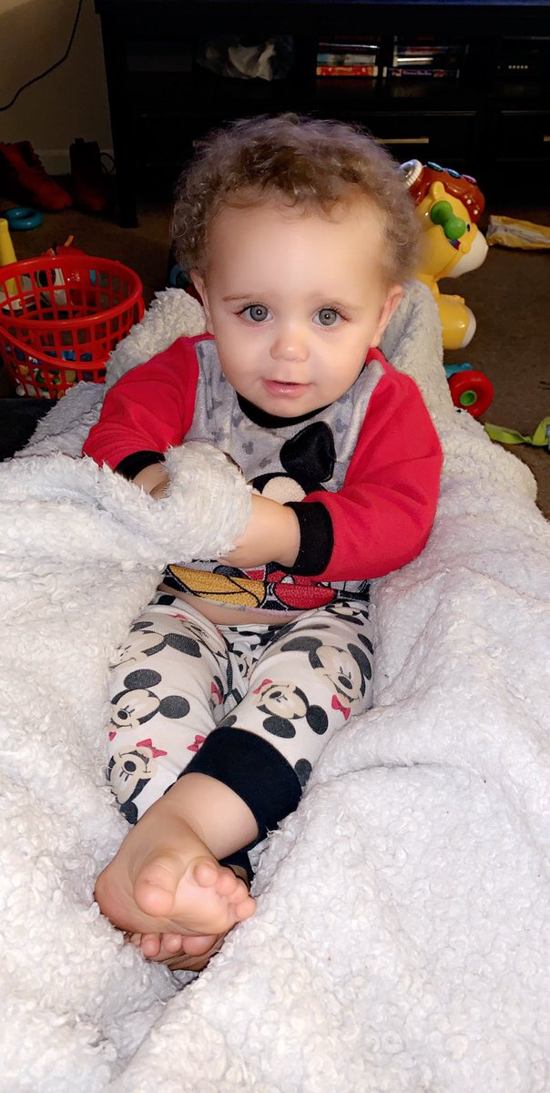 _kristenn8's tweet photo. the big ONE, happy birthday to my sweets💕 koby zayne you are my world🎈🖤 https://t.co/XWA4Yriev3