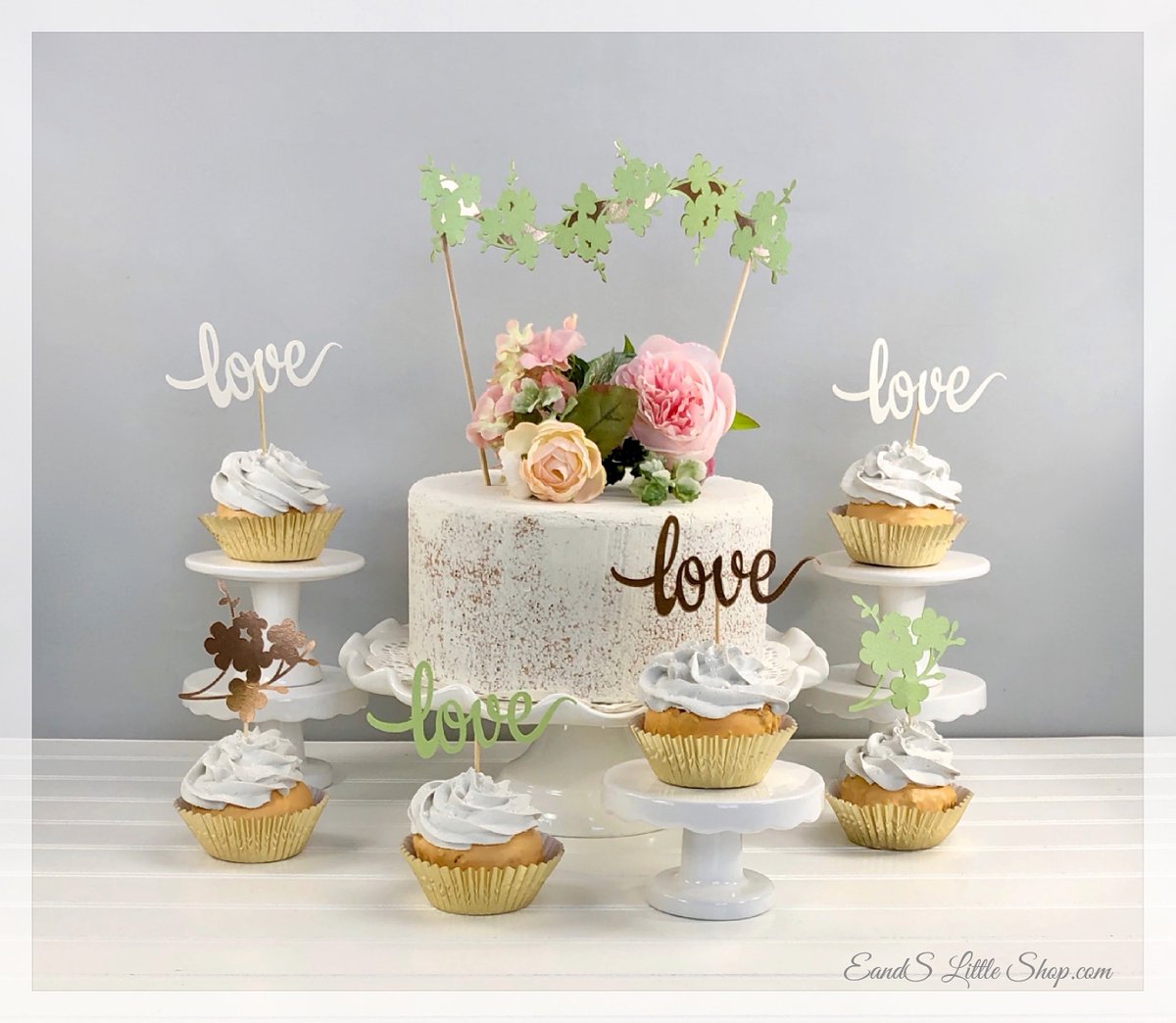 Handmade Party & Event Decor ➡️➡️ bit.ly/EtsyEandSlittl…

Check out our new Photo Booth Props, Banners, and Cake & Cupcake Toppers for your event or party! 

#photoboothprops #caketoppers #cupcaketoppers #banners #weddingdecor #babyshowerdecor #partydecor #eventdecor