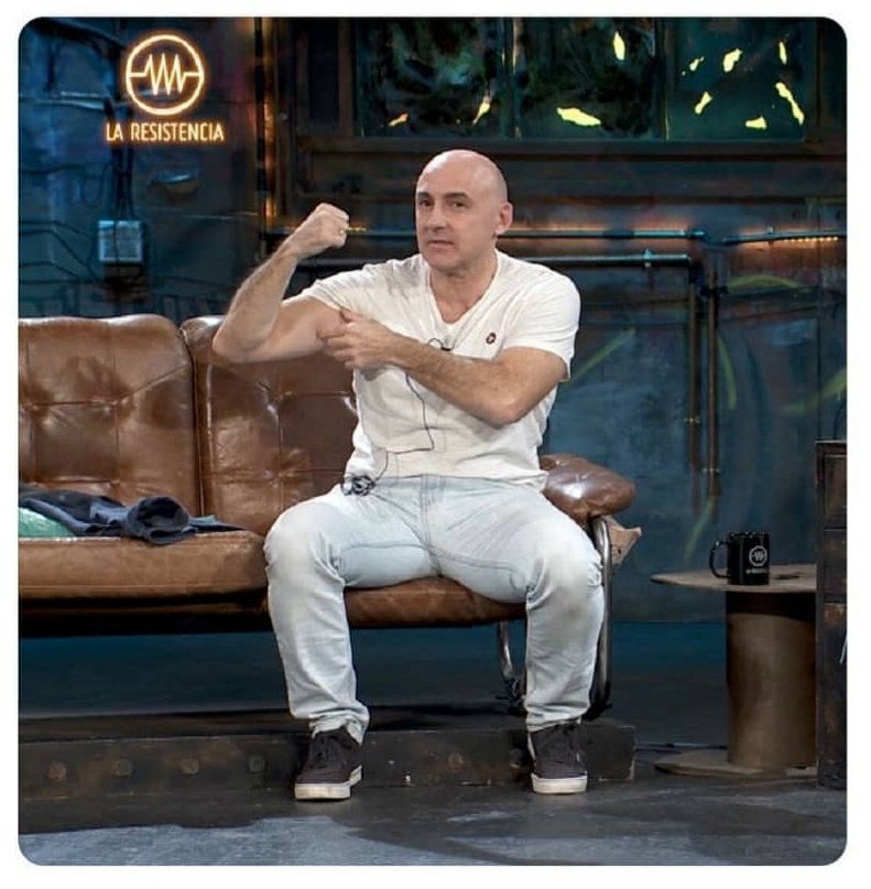 bingen99's tweet photo. @LaResistencia el antes y el después de Vin Diesel... https://t.co/yj8fnYign9