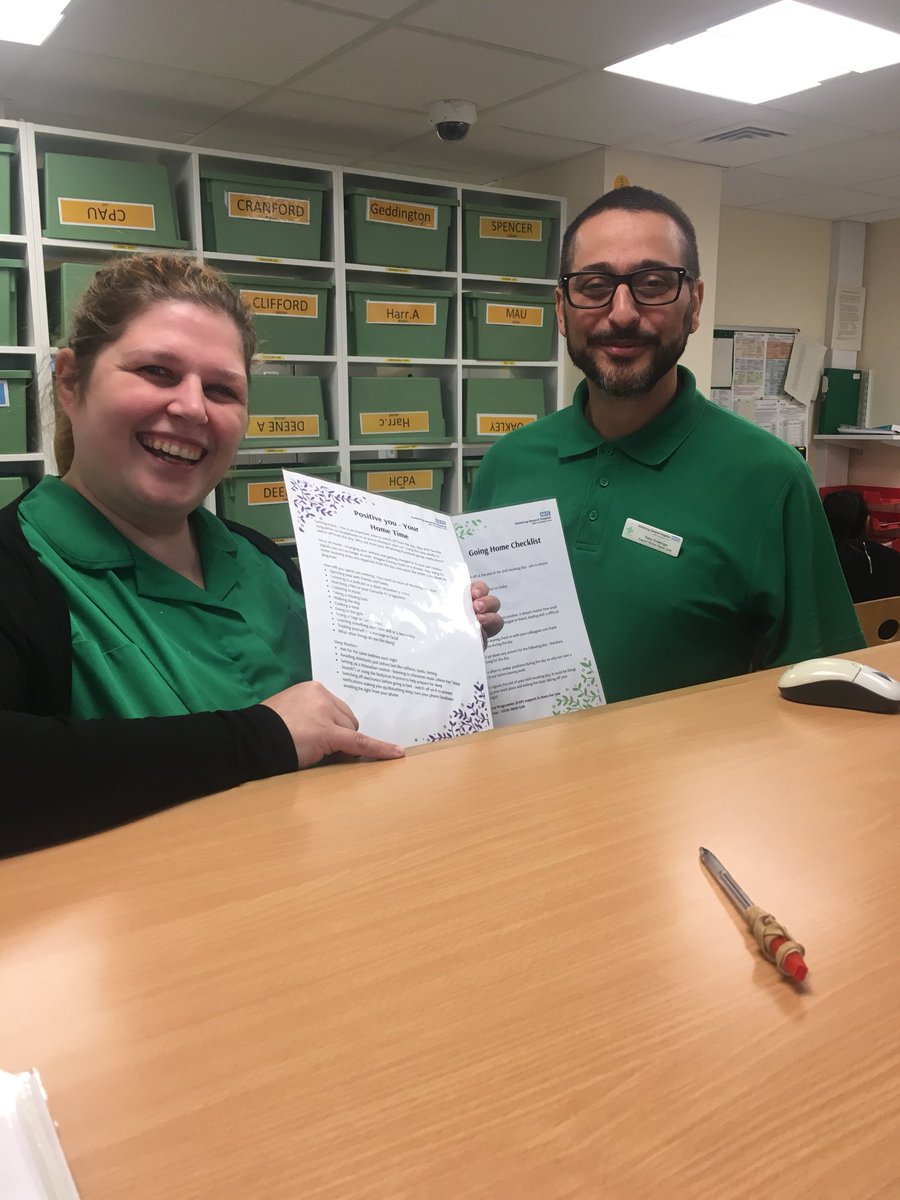 Rainbow_wings7's tweet image. Popped into Pharmacy &amp;amp; Outpatients to drop off #GoingHomeChecklist today and handed some out to Practice Development team, Pathology and Procurement #KGHWLB