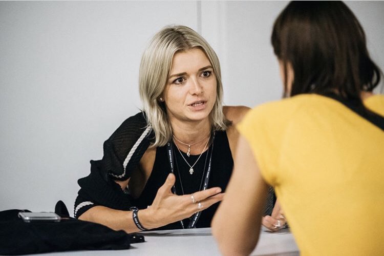 imscollege's tweet photo. Alongside the panels, workshops and events IMS College Delegates had the golden opportunity to speak 1-to-1 with industry leaders. Maren Brombeiss (Artist Manager, Germany) shared her insights for what it takes emerging artists to work with a manager to further their career. https://t.co/h2ZZwZEKnX