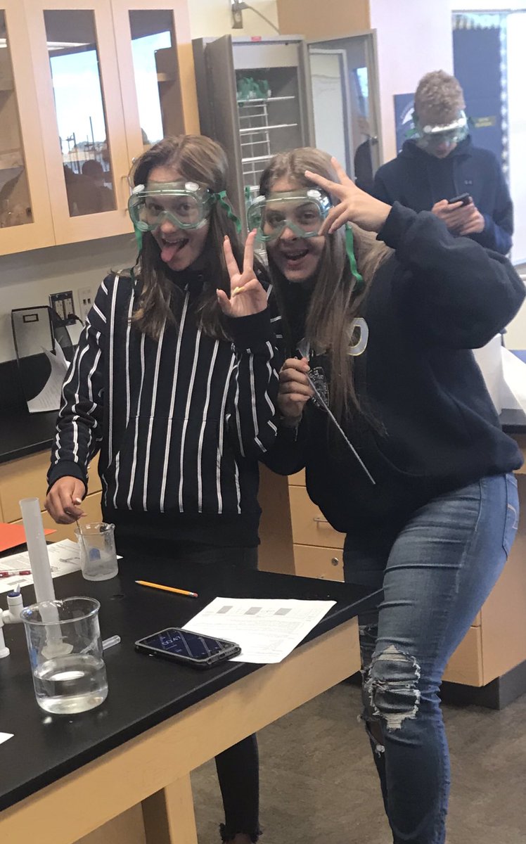 biobesties's tweet photo. Although the temperatures are cooling off outside, we are making #hotsolutions in here! https://t.co/OnQ3c4dI9o