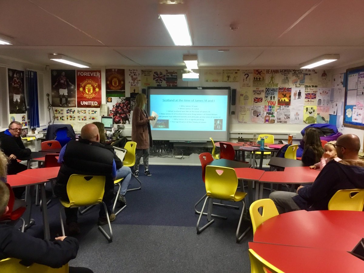 KAHistory2017's tweet photo. S1 Parents Information Evening 👍 The Humanities Faculty #socialsubjects #history #geography #modernstudies #dreamteam https://t.co/nTNq8Llolq