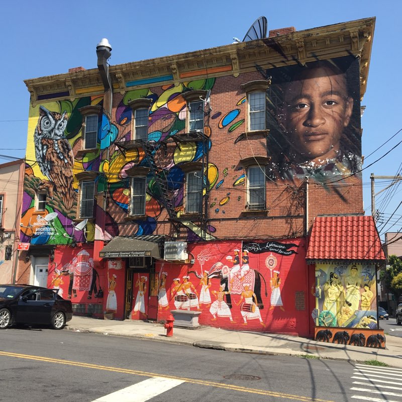 downtownsinyc's tweet photo. Stop by Stapleton to see some of the incredible #streetart on display thanks to the work of #mrprvrt, @avisualbliss and @NycArtsCypher!
...
@SI_Tourism @sichamber @NYCSmallBiz #art #urbanart #downtownSInyc #streetphotography #streetsofnyc #baystreet https://t.co/4Z2G6wTXO5