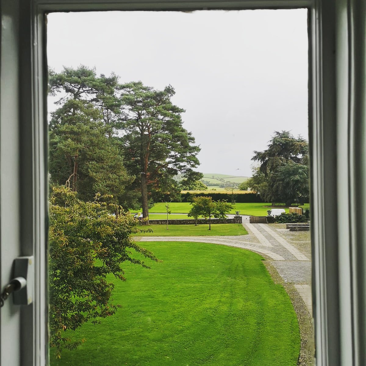 Focus_Venue's tweet photo. Is the grass always greener? For venues your competitors will envy, just ask #Focus!

#WednesdayWisdom #venuesday #event #conference #meeting #VenuesDay19 #events #conferences #meetings #venuefinder #eventprofs https://t.co/dlYtpWZhw9