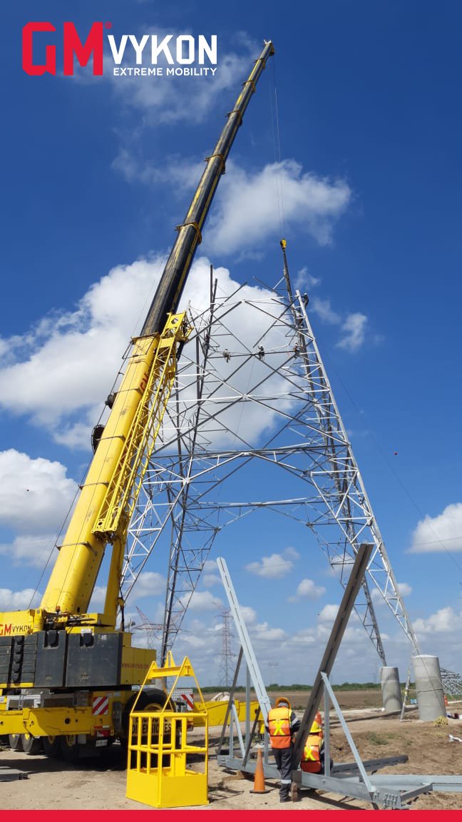GMVykon's tweet photo. Trabajando en el montaje de Torres Eléctricas con nuestro equipo #Grua300 👷⚡
#ExtremeMobility https://t.co/mGw5ksbH4n