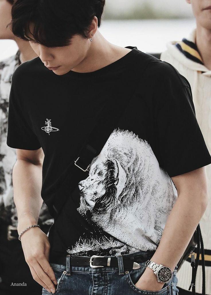 johnnyjaeisreal's tweet photo. ; เลิกถ่ายแบบได้มั้ย พี่บอกแล้วนะว่าพี่เลี้ยงหนูได้
: มันเป็นงาน พี่อย่ามาหึงมั่วซั่ว
; ก็ไม่ชอบ เสื้อทำไมมันต้องแหวกขนาดนั้นด้วย
: ไม่ชอบหรอ แล้วที่เป็นแฟนกันได้เพราะมาจีบตอนถ่ายแบบไม่ใช่หรอไง? https://t.co/H0cq85j2G3
