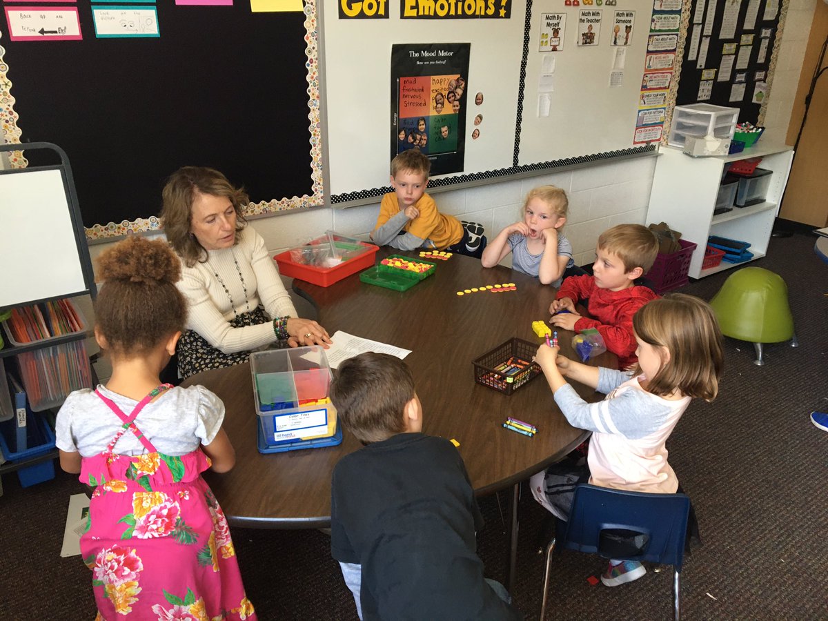 Erin4511's tweet image. Small group instruction supporting CRA with our young mathematicians during math daily 3. Reinforcing foundational skills and building independence #mathwithsomeone #mathbymyself #mathwithteacher #bpslearners @PembrokeElemen1 @Math_BPS @BirminghamPS @MDZLeadership @gm03bps