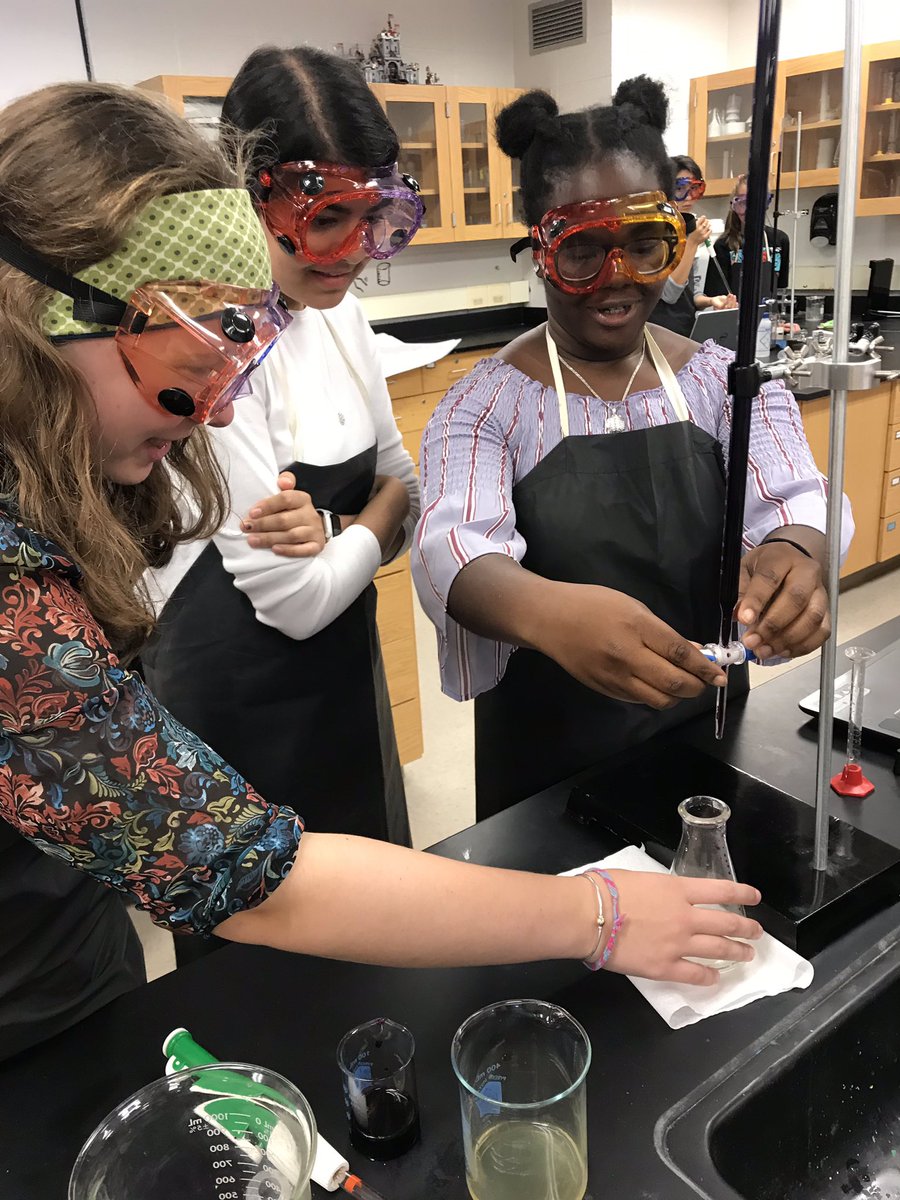 FoxboroughPS's tweet photo. Ms. Borges’s junior and senior chemists busy titrating to find an unknown molarity.  Another great day @foxhsprincipal #TheBoro02035 https://t.co/VBPSMRYpX7