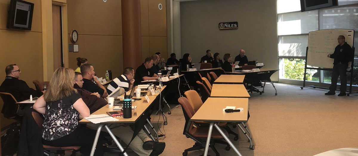 ConnollyComms's tweet photo. Applying what they’re learning in a crisis situation. It’s one thing to sit and take notes, it’s another when you have to complete an exercise in real time. Great job!
We do better when we train better.
#alwayslearning
#FBILEEDA
#PIO https://t.co/wU94biSLdw