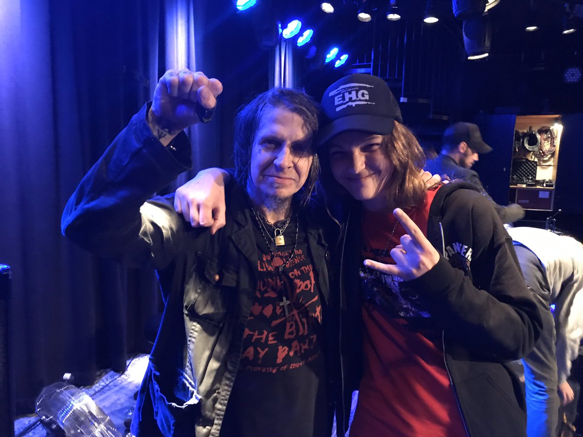 Trashcanofc's tweet photo. Yesterday I saw Eyehategod and hell man it was unreal how heavy n fuckin awesome it was. After the show I met the best screamer in the world, Mike IX. Hell man I never thought I would actually stand n talk with Mike man, such a moment #Eyehategod @EyehategodNola @MikeIXWilliams https://t.co/sWJntjYAJE