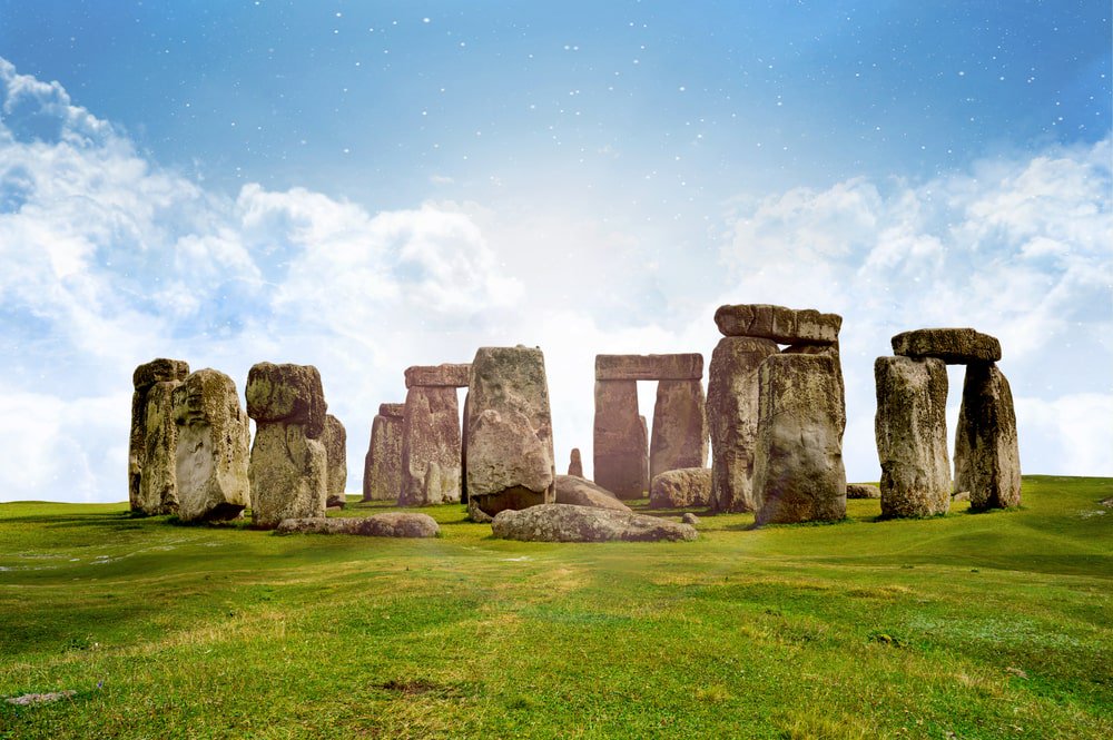 UKConstructionm's tweet photo. The #A303 #Amesbury to #BerwickDown #Scheme, near #Stonehenge, has entered the #Countessroundabout stage of its #development. @HighwaysEngland #highways #motorways #dualcarriageway #tunnel #surveys #investigation https://t.co/LZe8yDzyrl https://t.co/Lz1nz26HPp