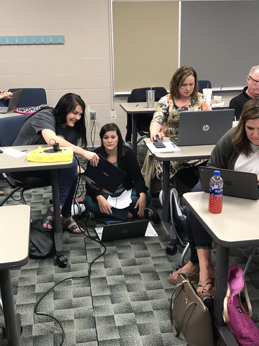 unarocketry's tweet photo. AMSTI science teachers taking an in-depth look at the standards in preparation for the ACAP @amstiuna https://t.co/RSWIMeP6oY