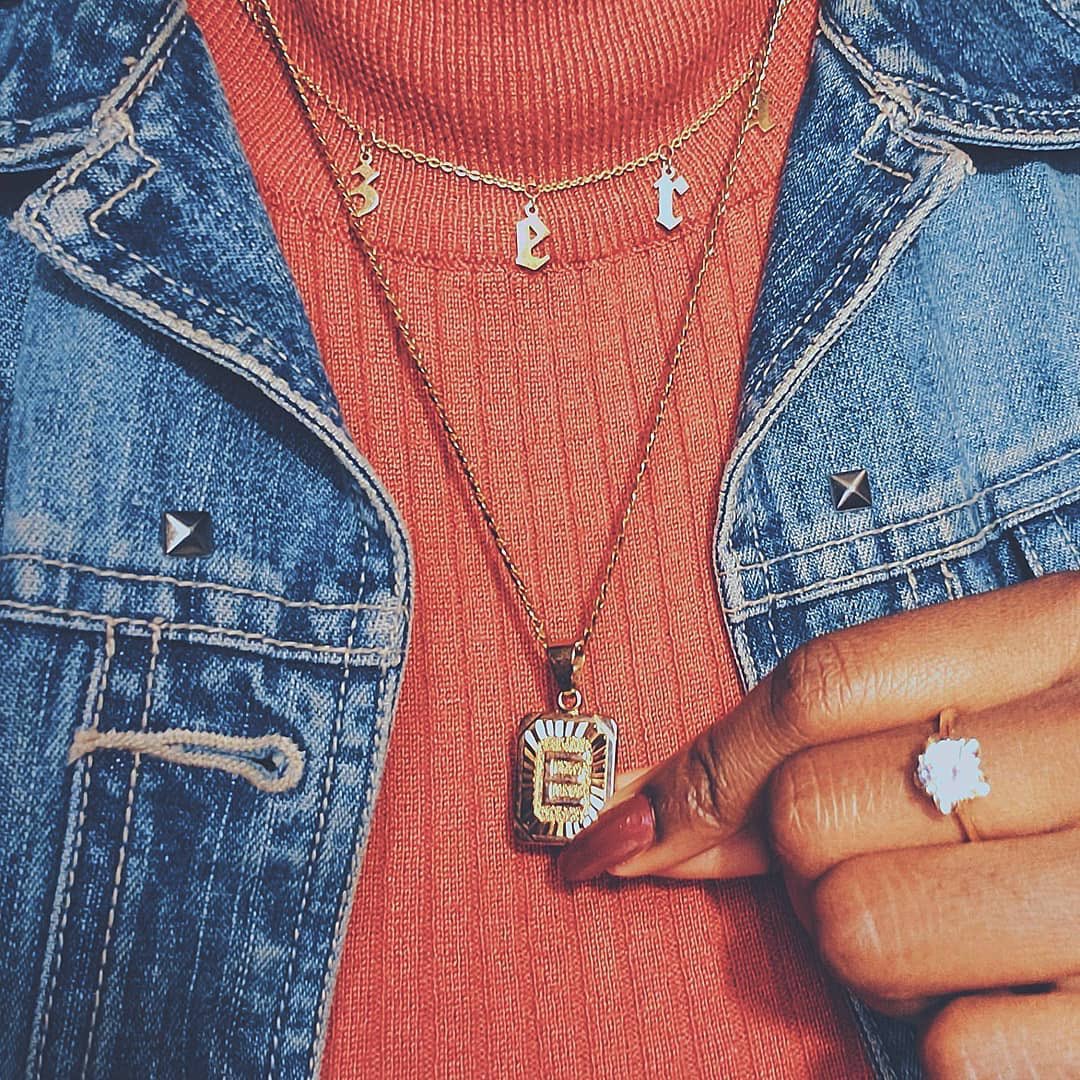 MasterFPL's tweet image. My boyfriend got me an necklace made with his initial on it how cute is he 😍💖