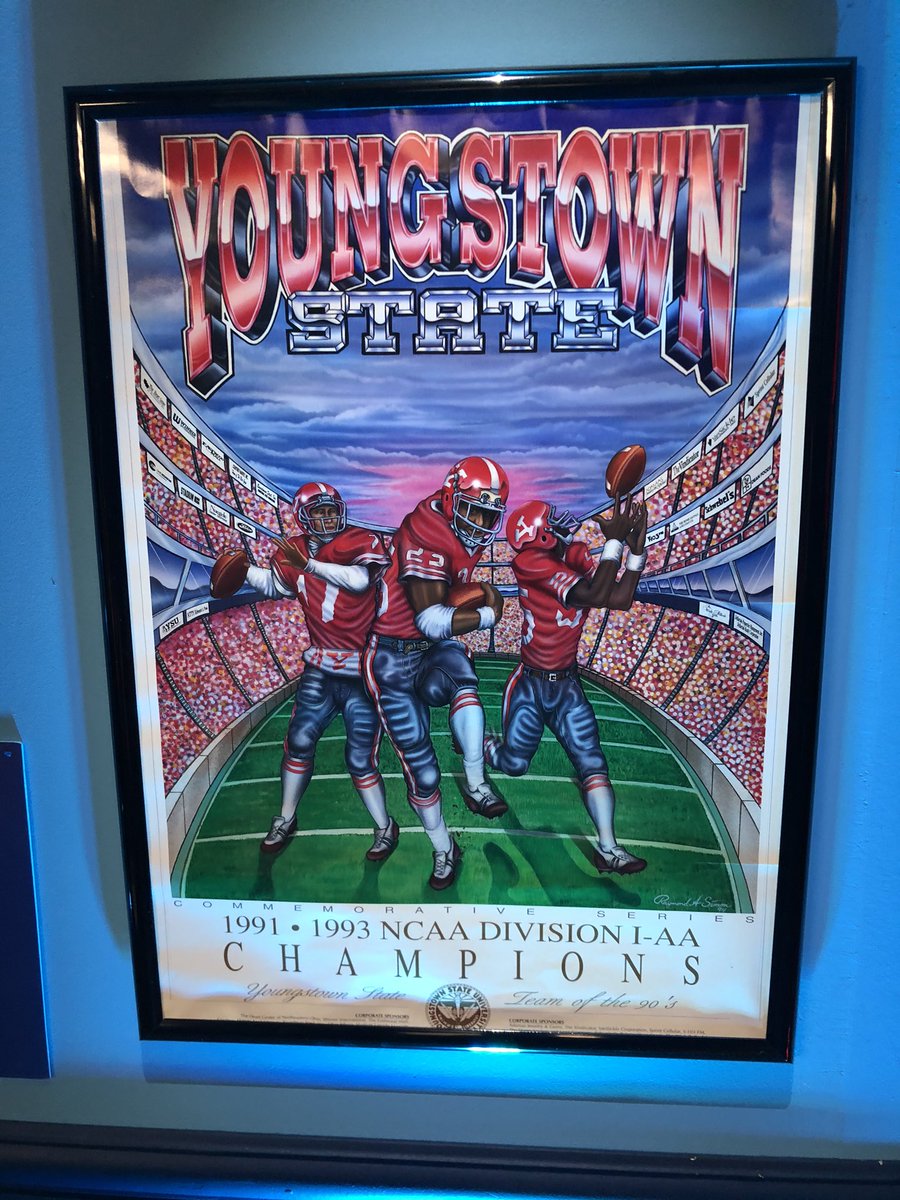 BarstoolBigCat's tweet photo. New poster in the CFB studio @CoachJoeGanz @BoPelini https://t.co/odydunD0XL