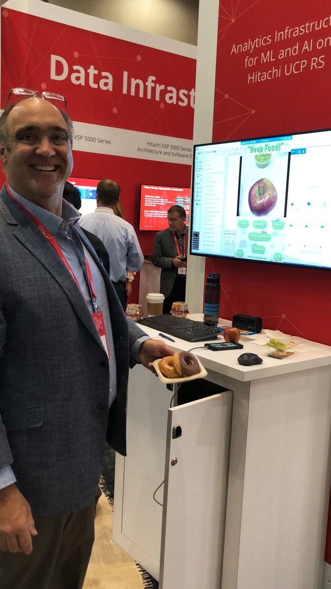 KenWoodOnTech's tweet photo. The #DeepFood #deeplearning model “Xception” at #HitachiNEXT was trained in a virtual machine with 4x Tesla V100 GPUs with a total of 64GB of memory on the #UCPRS. This model took 7 hours to train. https://t.co/3nMTTQDwoD