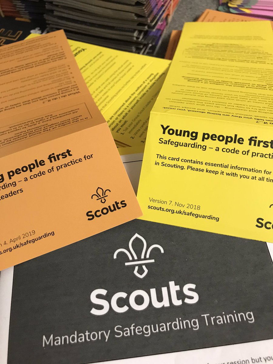 Mandatory Safeguarding training completed for a dozen of our adults, both new and experienced, tonight ✅ #YoungPeopleFirst