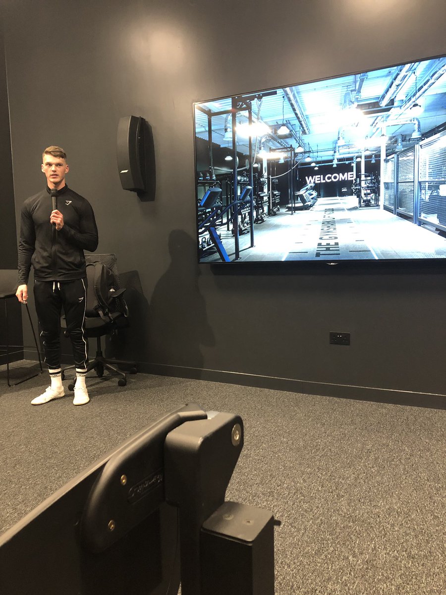 choudhry_kasim's tweet photo. A great evening organised by @ffchamber with a tour of @Gymshark HQ and #TheLiftingClub was good to hear the @BenFrancis1992 tell his story can’t believe I presented him with an award at @BirminghamAward just 2 years ago #ffevents19 https://t.co/9V7z3p4oAf