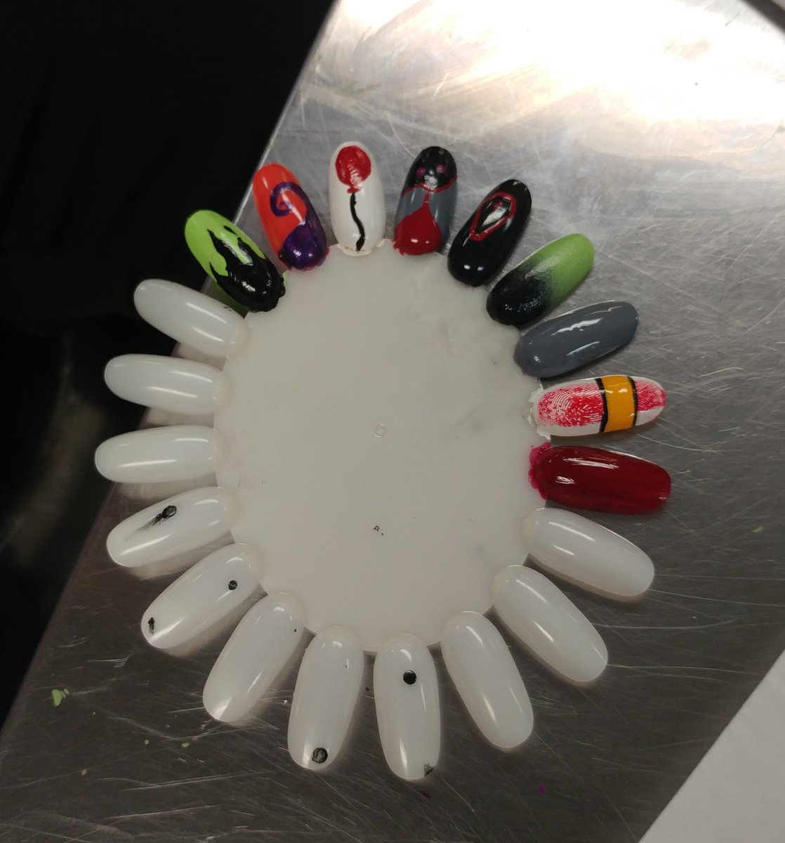 mpwtarheel's tweet photo. Check out the Halloween and Fall designs from our @CHSBraveNation cosmetology students! Love the creativity and skills! Students will vote on their favorite designs next week! @communityisd #nailtech https://t.co/Wz0p9zCoIX