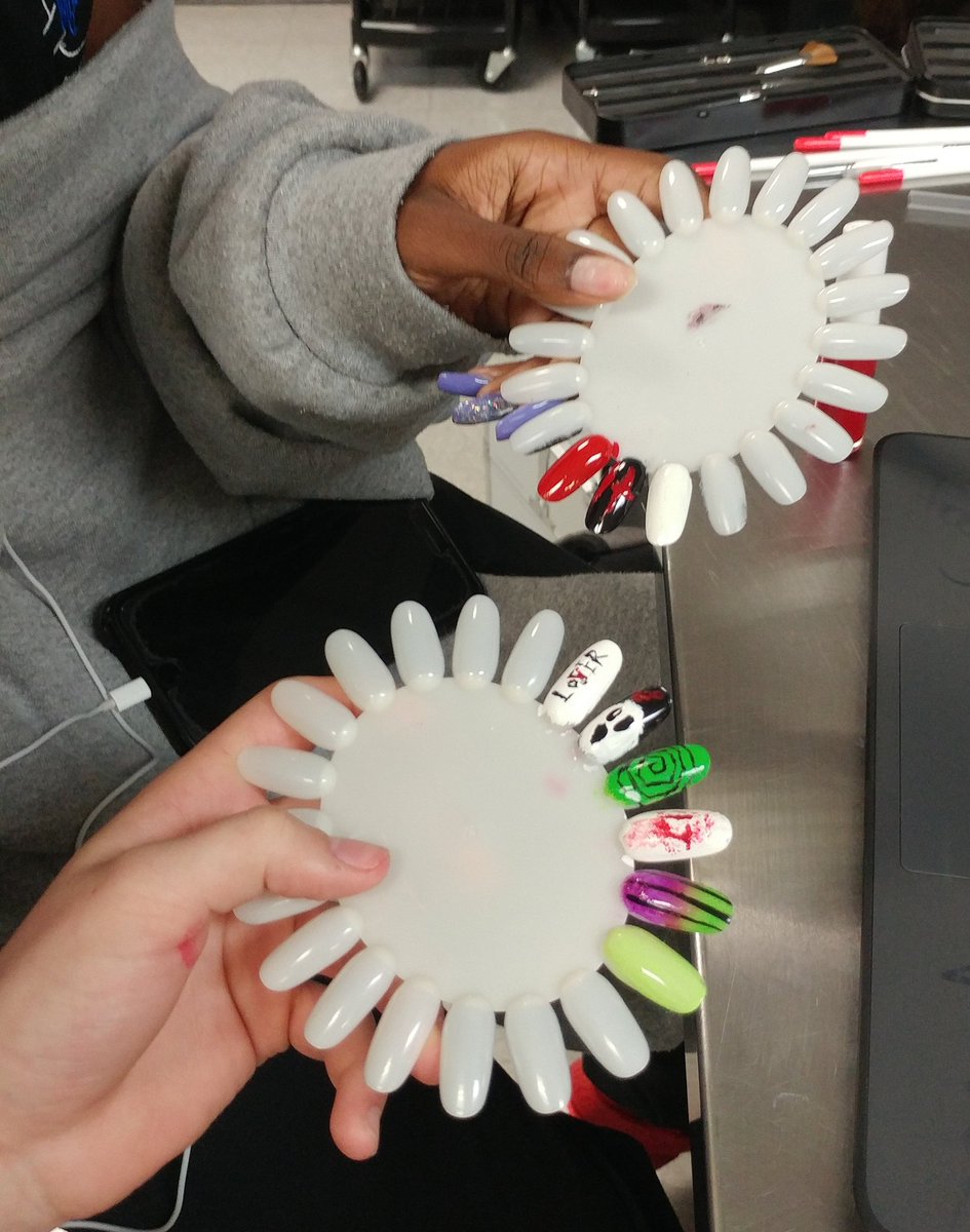 mpwtarheel's tweet photo. Check out the Halloween and Fall designs from our @CHSBraveNation cosmetology students! Love the creativity and skills! Students will vote on their favorite designs next week! @communityisd #nailtech https://t.co/Wz0p9zCoIX