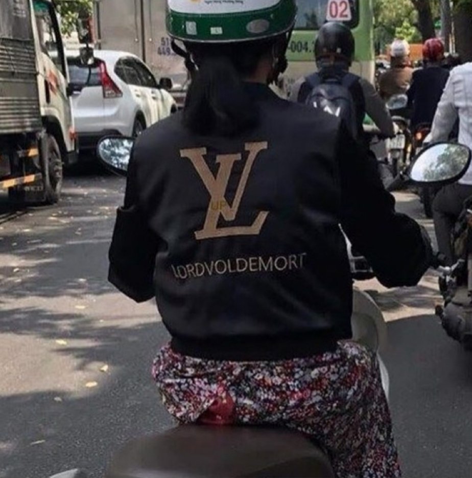 aboca2's tweet photo. Donde haya carisma que se quite el glamour https://t.co/i7DKZzRIzr