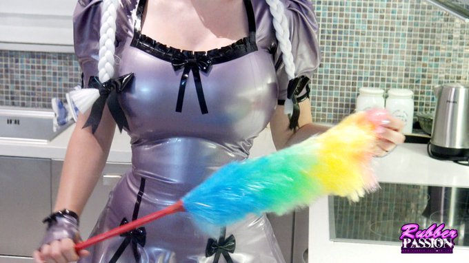 2 pic. Check out my latest vid, ‘Rubber Kitchen Maid’ @ https://t.co/VR0rOrOCsr See how a naughty rubber