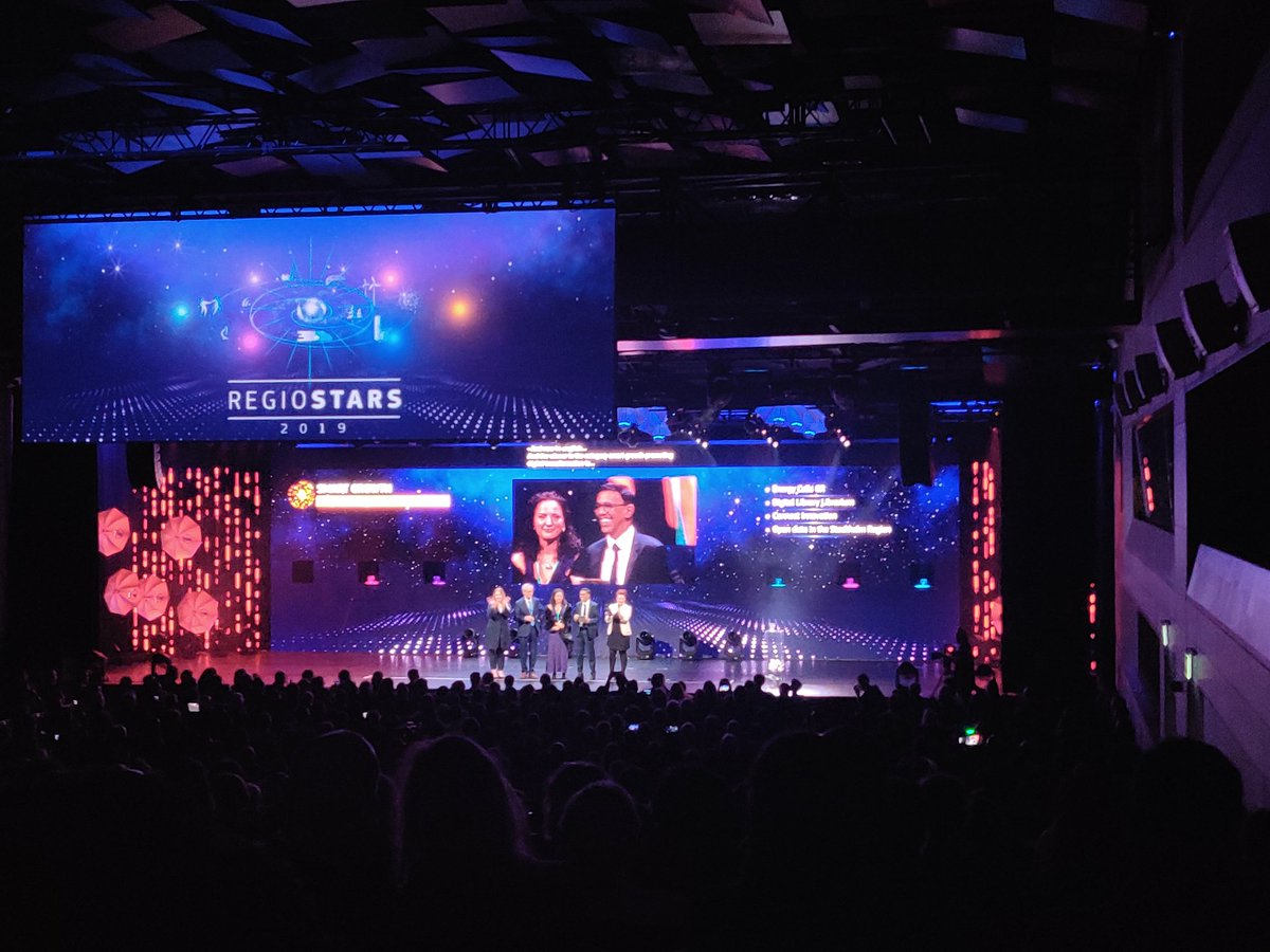 ZsuBodi's tweet photo. Congrats to #EnergyCellsGR winning the #RegioStars2019 award in the category promoting #DigitalTransiton 
#EURegionsWeek #OLLD19 speaker @nikoskomninos jury Member 
https://t.co/cK0UU8MNKH
Check out their video! https://t.co/JiLrKhpxzW