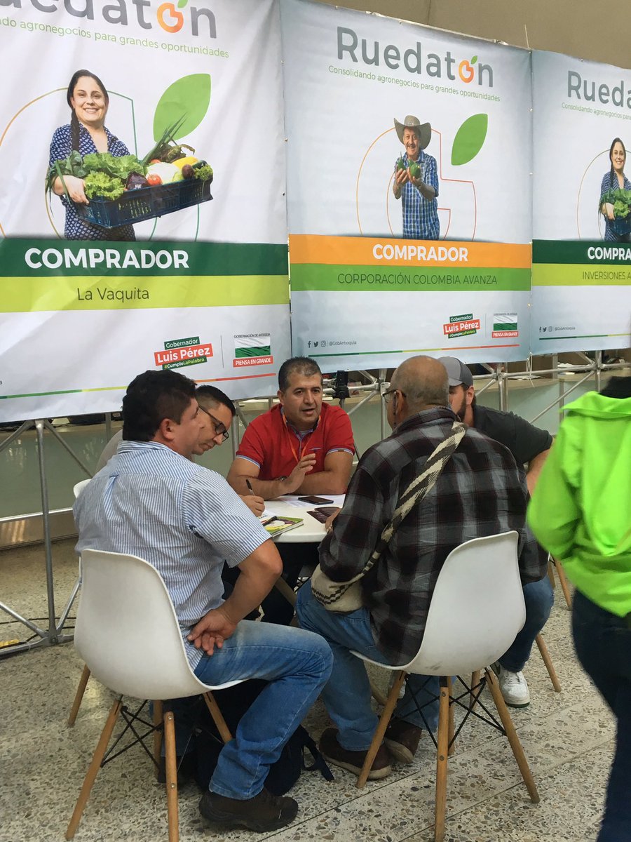 FelipeEzoot's tweet photo. #Ruedaton Acogimos está gran iniciativa de @GobAntioquia a través de @AgriculturAnt. #TamesisTerritorioDeEsperanza presente con productores Tamesinos y #Omce en esta rueda de negocios Agropecuaria. @AurelioLlanoP @AlexanderZuZ @tamesis_web @Productividant https://t.co/z80xNH5oe5