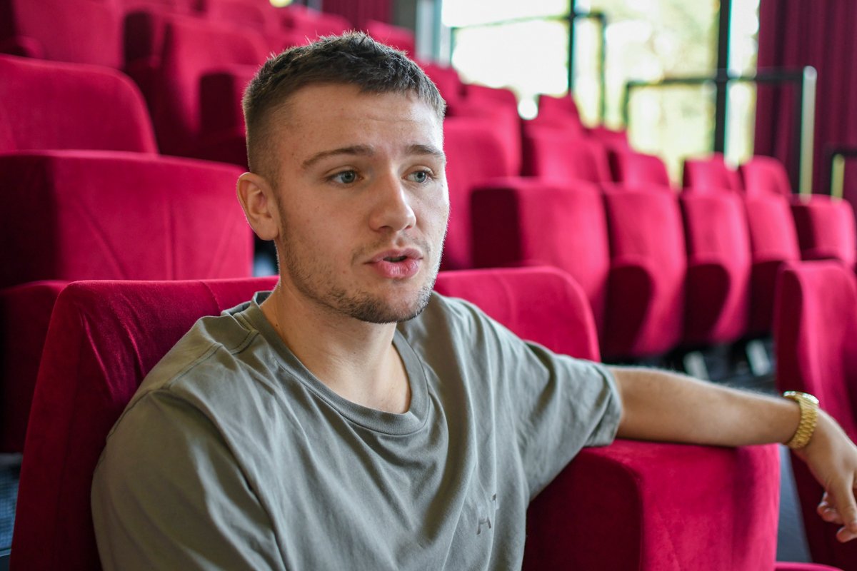 Міккель #ДУЕЛУНД: «Я дуже близький до повного відновлення»

Півзахисник київського «Динамо» Міккель Дуелунд в інтерв'ю офіційному сайту «біло-синіх» розповів про період реабілітації після травми, життя в Україні та київські будні. ➡️ bit.ly/31Xu5oG