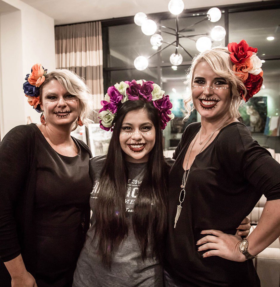 Tomorrow is our Dia de los Muertos Art &amp; Wine Walk presented by <a href="/PlanoMagazine/">Plano Magazine</a>. Come and support our local businesses from 5 - 9:15PM while celebrating Dia de los Muertos!
To purchase tickets, visit: tinyurl.com/aww-october