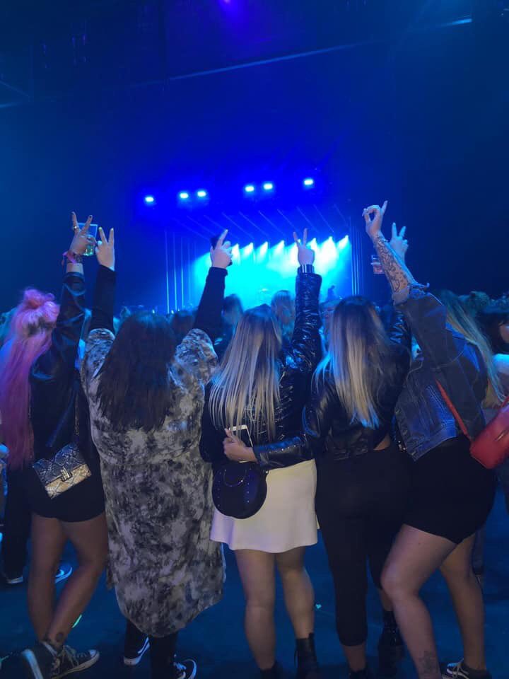 rainynightdoie's tweet image. #Thankyou5SOS for creating a safe space for so many people. I feel so at home and at peace at your shows. The sheer joy I get watching you guys rock on stage. Unlike any other feeling ❤️❤️ @5SOS