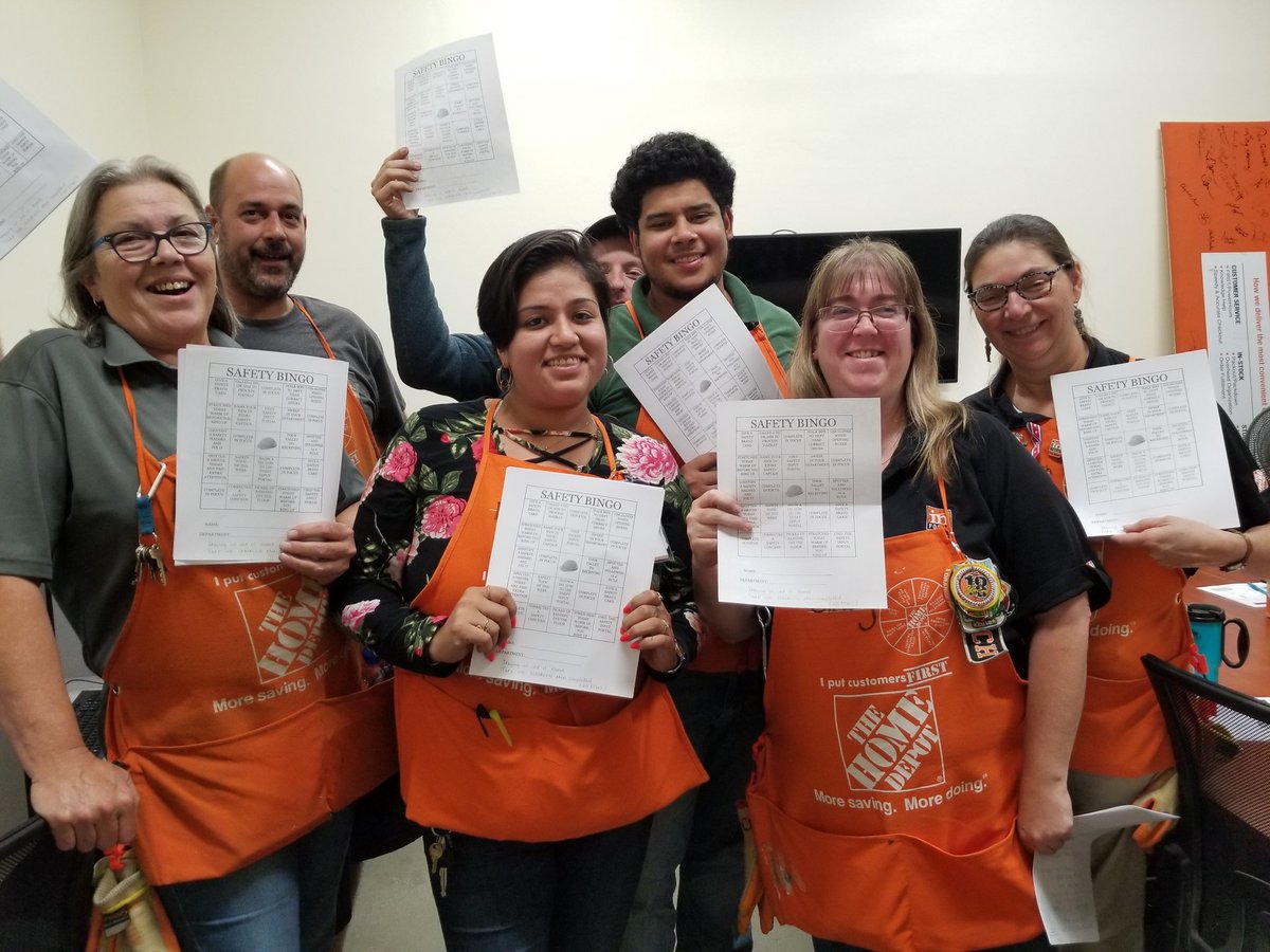 maureen3605's tweet photo. In focus team promoting safety Bingo! @bigredhutt @r_wittyman @Belle71986167 @P_Mr_Spivey  @DavidPowersJr1 @forman_melvin @TerriDavisB https://t.co/jBKhAtLJYH